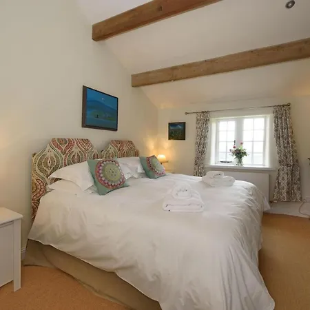 Higher Scarcliffe At Broughton Sanctuary Skipton
