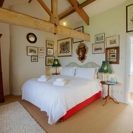 Higher Scarcliffe At Broughton Sanctuary *